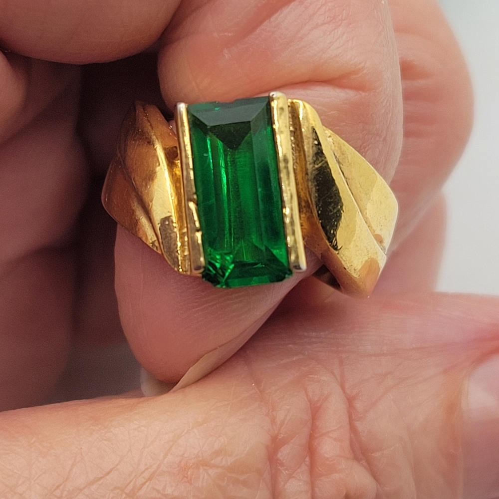 Vintage Beautiful Ring